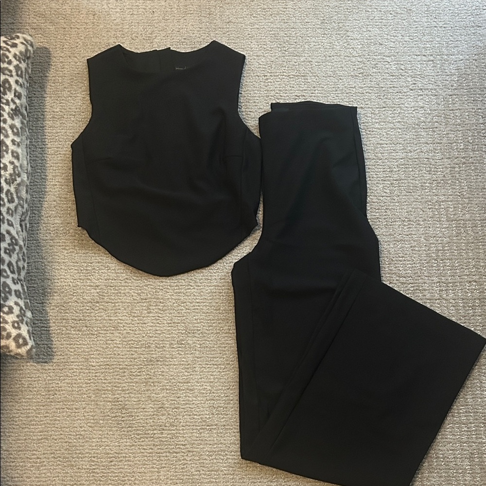 House of Harlow Black Pant Set